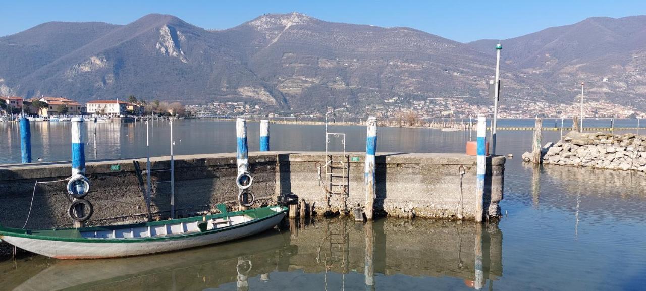 Chez Ary: Sulla Strada Del Lago Клузане Екстериор снимка
